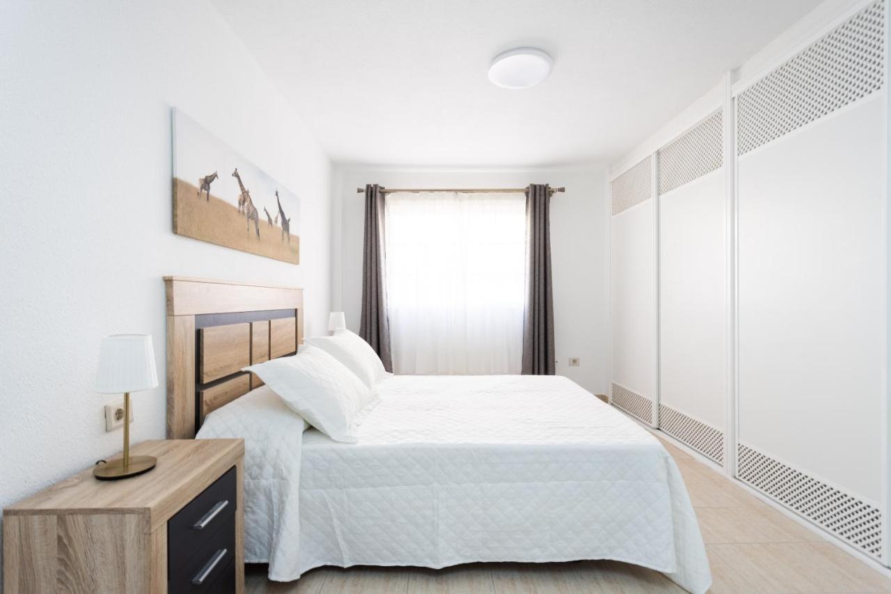 Home2Book The Heights Los Cristianos, Pool Лос Кристианос Екстериор снимка